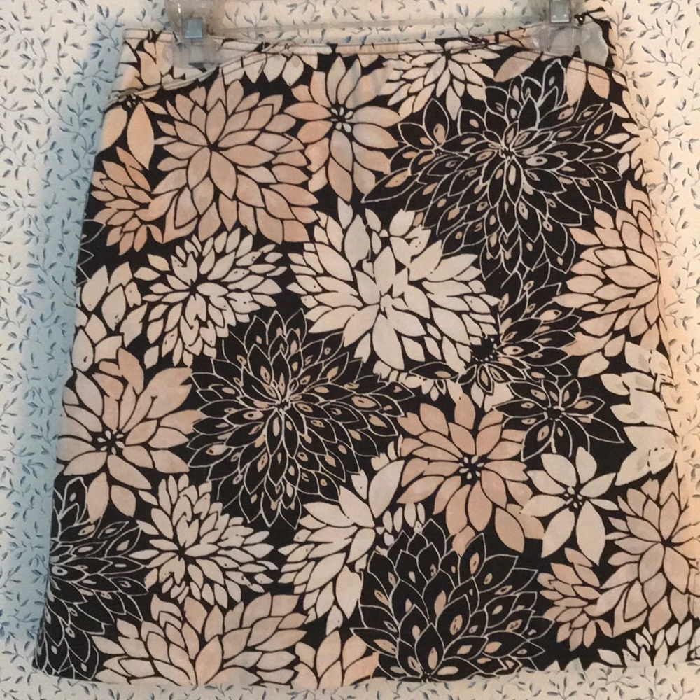 Ladies Mini Skirt